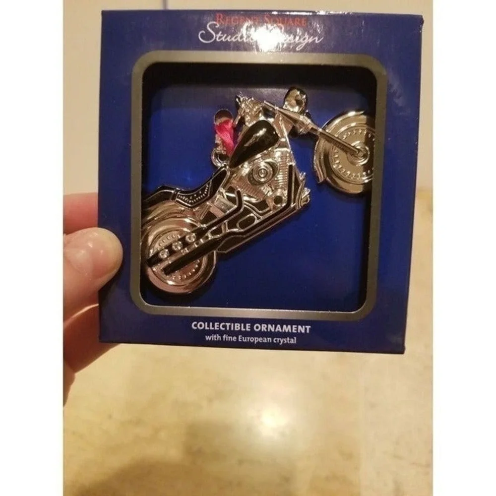 NEW Regent Square Dazzling Dea Studio Design MOTORCYCLE Collectible Ornament